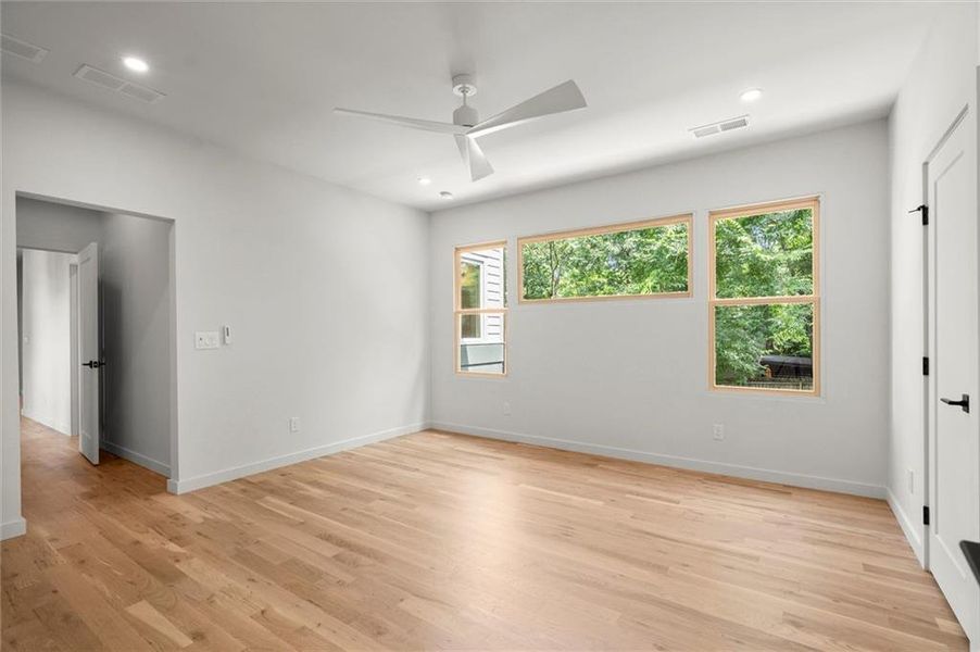 Spacious, unfurnished interior of a new home in , Atlanta (Image 52). Spacious, unfurnished interior of a new home in , Atlanta (Image 52).