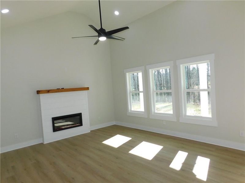 Spacious, unfurnished interior of a new home in , Dahlonega (Image 15).
