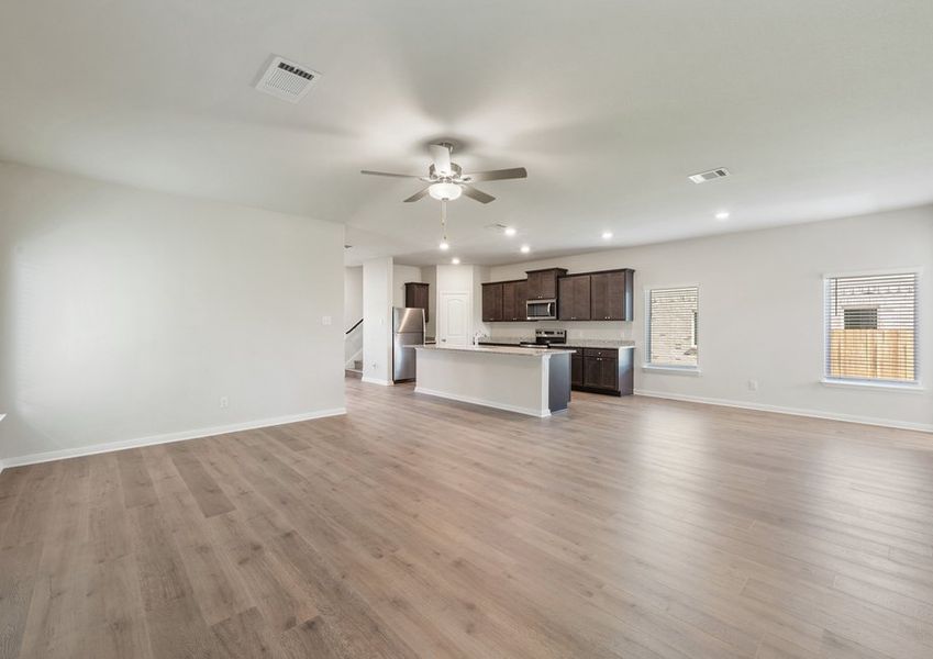 Representative unfurnished interior of a home built from the Bluebonnet by LGI Homes in Southaven, Hutchins (Image 7).