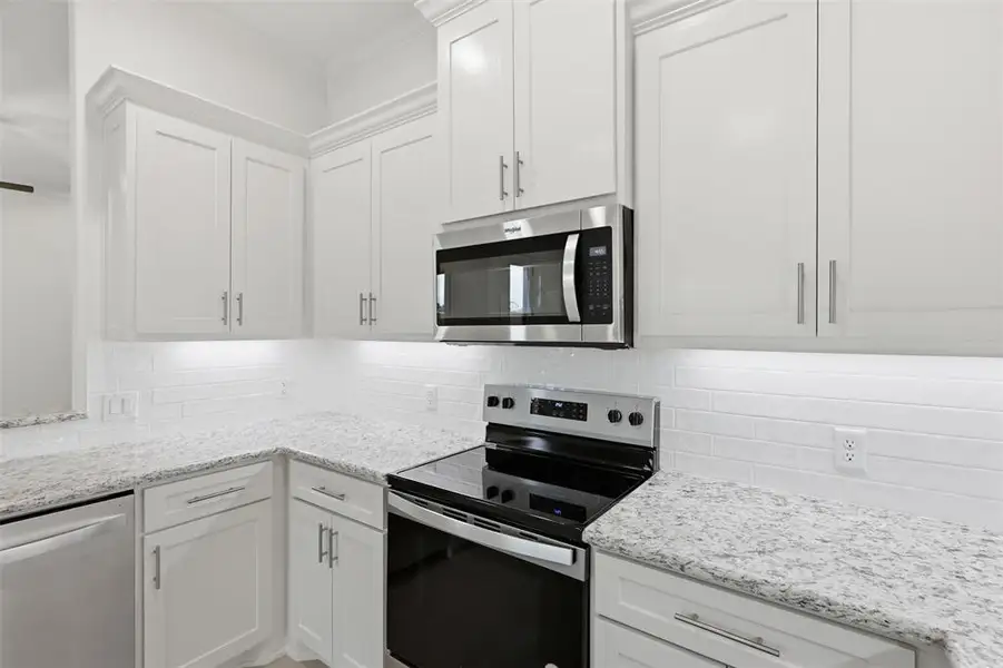 Furnished interior view inside a new home in , Tolar (Image 7).