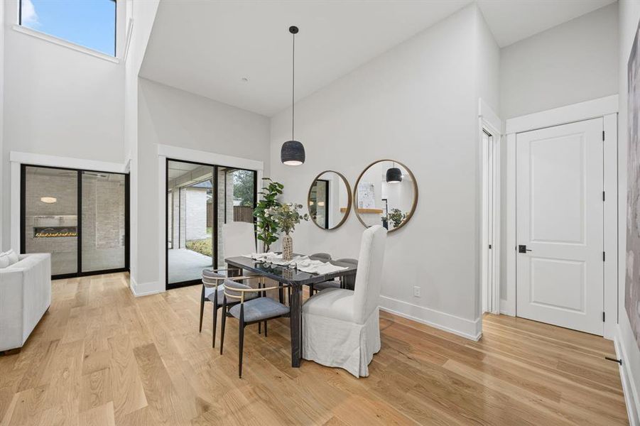 Furnished interior view inside a new home in , Dallas (Image 6). Furnished interior view inside a new home in , Dallas (Image 6).