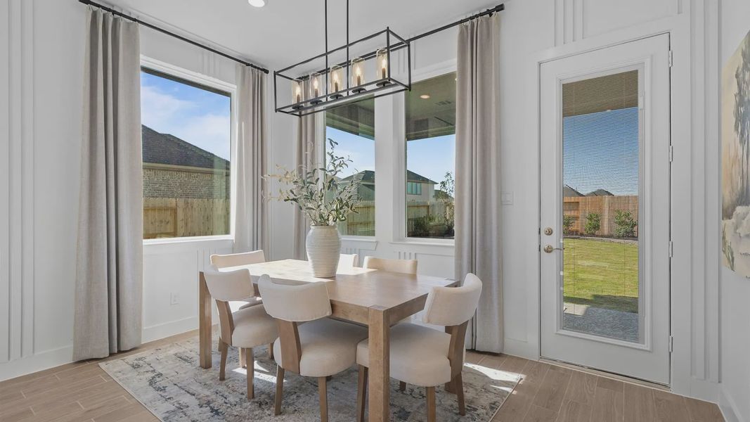 Representative furnished interior of a home built from the Bonneville by Chesmar Homes in Attwater 55s, Waller (Image 16).