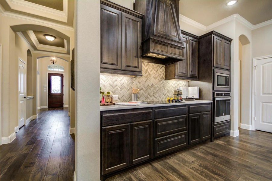 Kitchen | Concept 2622 at Redden Farms - Signature Series in Midlothian, TX by Landsea Homes