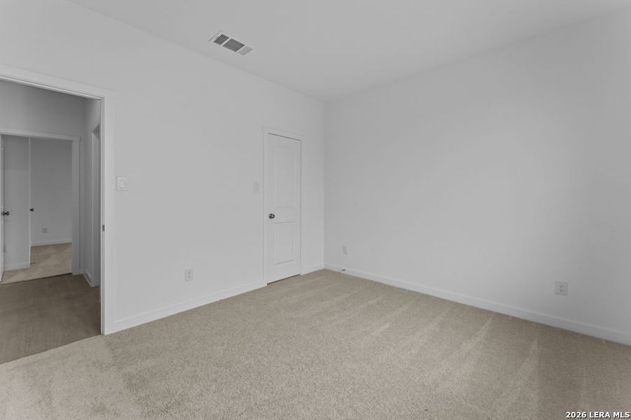 Spacious, unfurnished interior of a new home in Brookmill, San Antonio (Image 31).