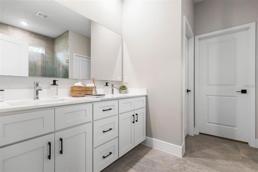 Furnished interior view inside a new home in Palm Coast, Palm Coast (Image 8).