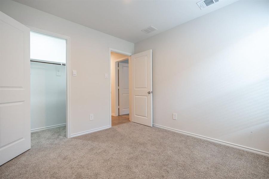 Spacious, unfurnished interior of a new home in Wildwood, Royse City (Image 19).