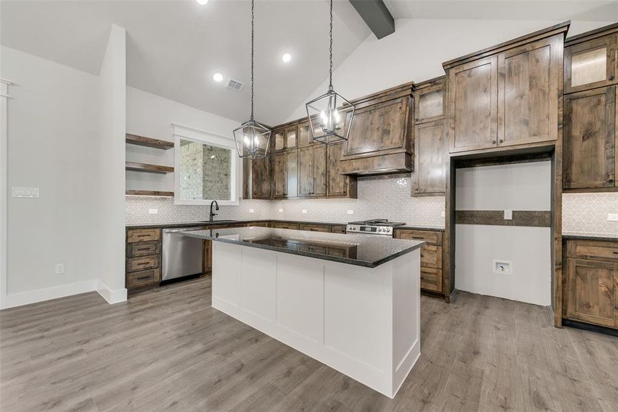 Furnished interior view inside a new home in Lincoln Pointe, Van Alstyne (Image 9). Furnished interior view inside a new home in Lincoln Pointe, Van Alstyne (Image 9).