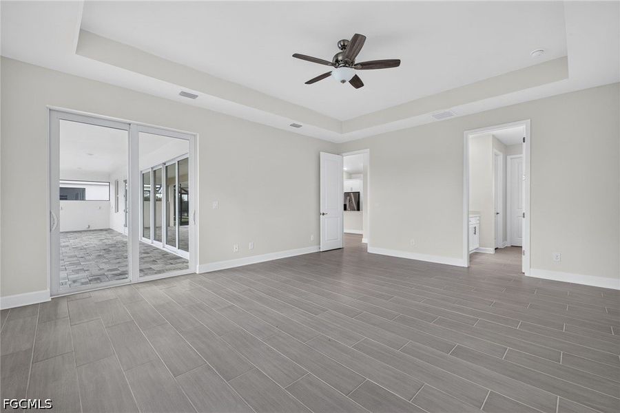 Spacious, unfurnished interior of a new home in Cape Coral, Cape Coral (Image 23). Spacious, unfurnished interior of a new home in Cape Coral, Cape Coral (Image 23).