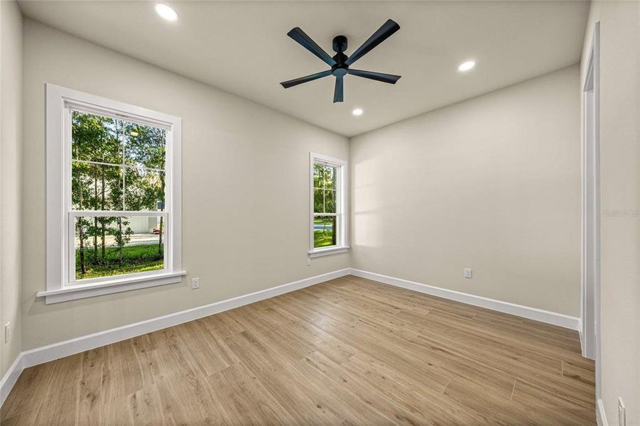Spacious, unfurnished interior of a new home in , Ocala (Image 31).
