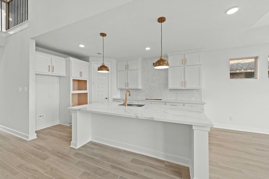 Representative image. Features, specifications, selections and colors may vary.