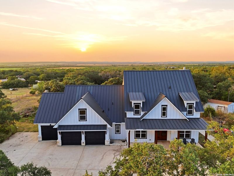 Front exterior of a new home in , San Antonio, TX, highlighting curb appeal (Image 24). Front exterior of a new home in , San Antonio, TX, highlighting curb appeal (Image 24).