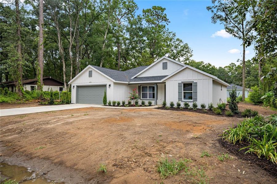 Front exterior of a new home in , Ocala, FL, highlighting curb appeal (Image 19).