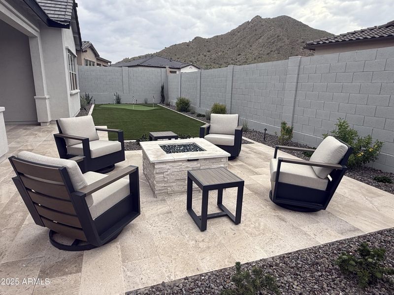 Outdoor Living with Views Outdoor Living with Views