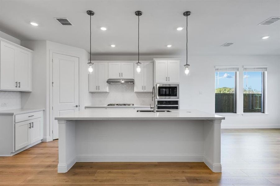 614 Bull Street ~ Ready Now 614 Bull Street ~ Ready Now