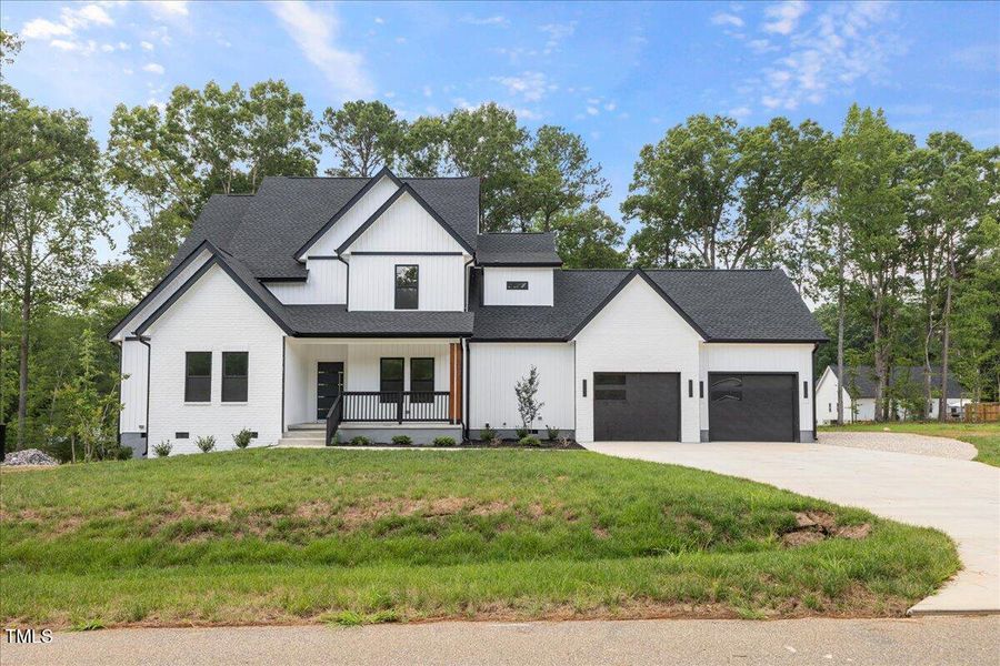 03-123-125 Ottawa Dr