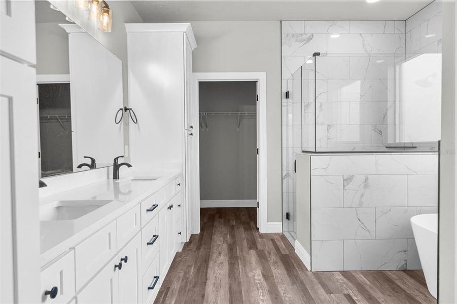 Furnished interior view inside a new home in , Weeki Wachee (Image 12).