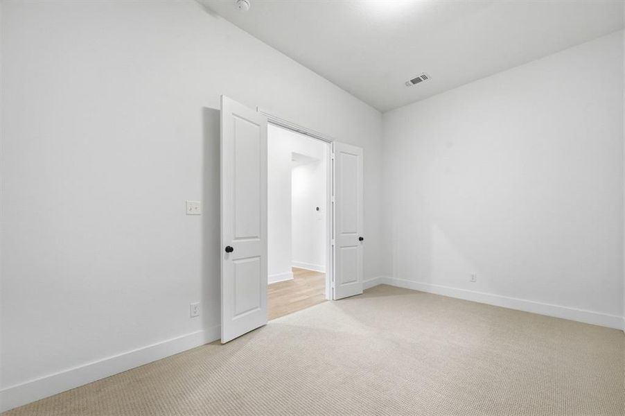 Spacious, unfurnished interior of a new home in Canyon Creek Estates, Sherman (Image 19). Spacious, unfurnished interior of a new home in Canyon Creek Estates, Sherman (Image 19).