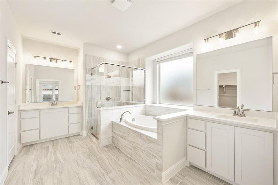 Furnished interior view inside a new home in Triple Diamond Ranch, Mansfield (Image 17).