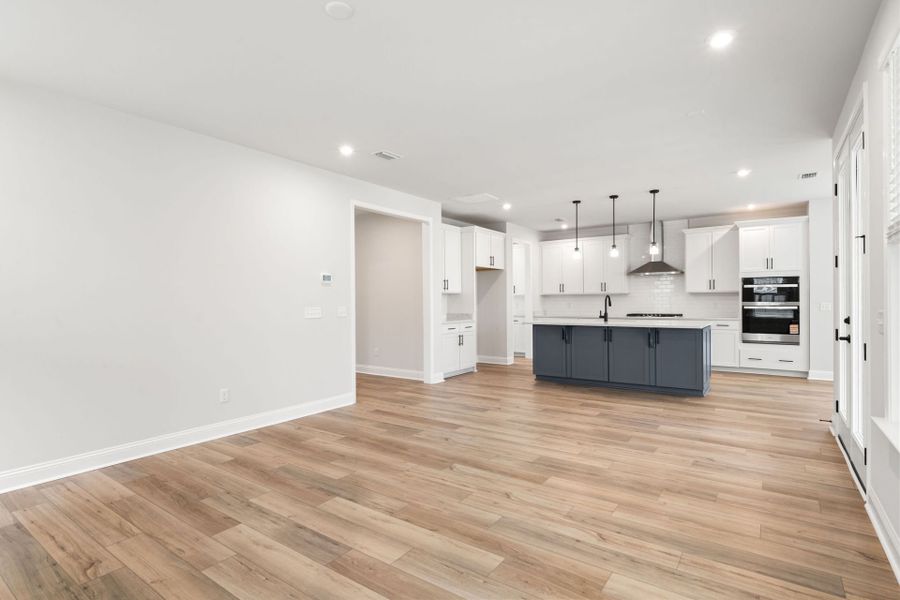 Spacious, unfurnished interior of a new home in Heartwood, Richmond Hill (Image 49).