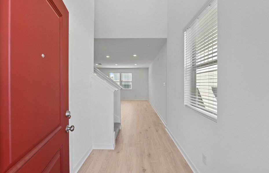 Spacious, unfurnished interior of a new home in Sonterra, Jarrell (Image 18).