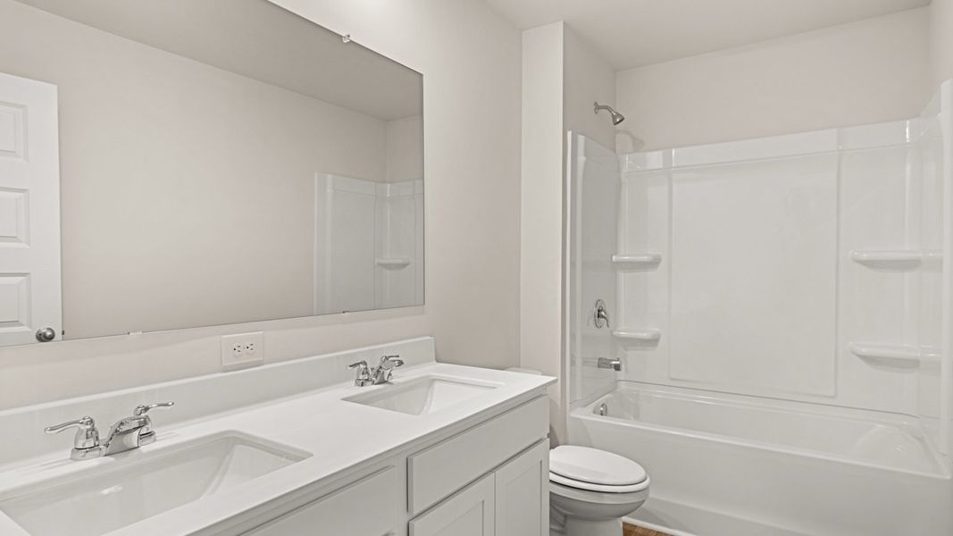 Representative furnished interior of a home built from the Galen by D.R. Horton in Poplar Preserve, Newnan (Image 10).