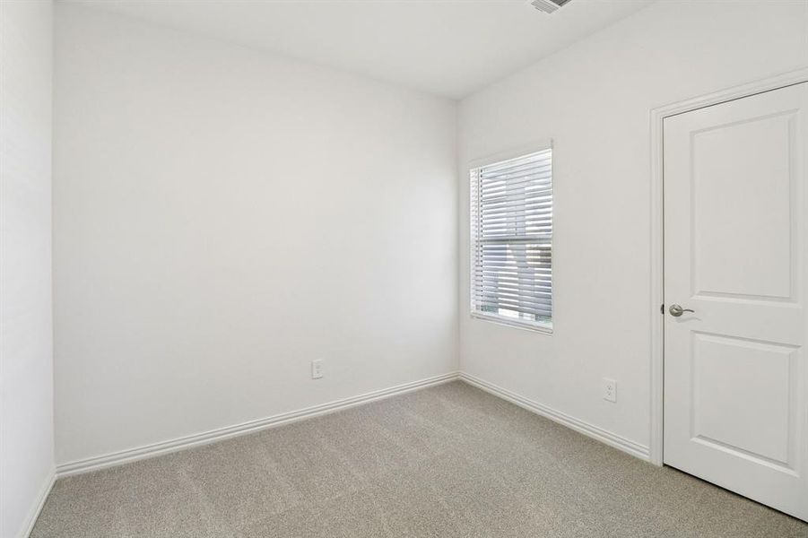 Photo is not of the actual home, but is an inspirational photo of builder’s model home and may depict options, furnishings, and/or decorator features that are not included.