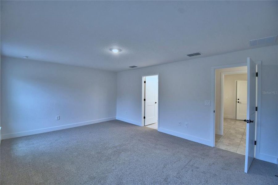 Spacious, unfurnished interior of a new home in Cadence Crossing, Auburndale (Image 34). Spacious, unfurnished interior of a new home in Cadence Crossing, Auburndale (Image 34).