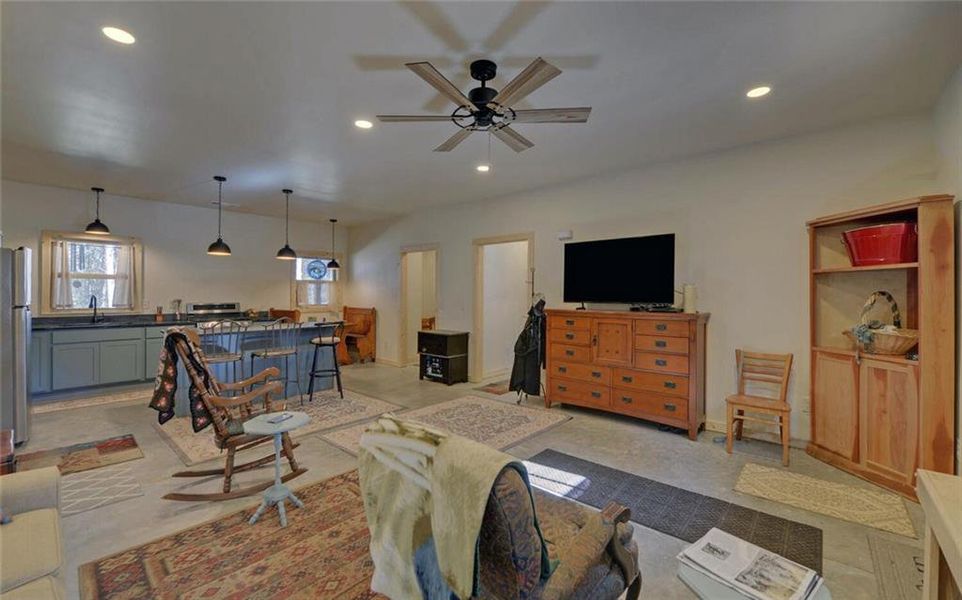 Furnished interior view inside a new home in , Dahlonega (Image 27).