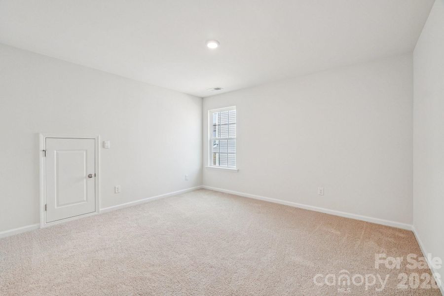 Spacious, unfurnished interior of a new home in Cline Village, Conover (Image 28).