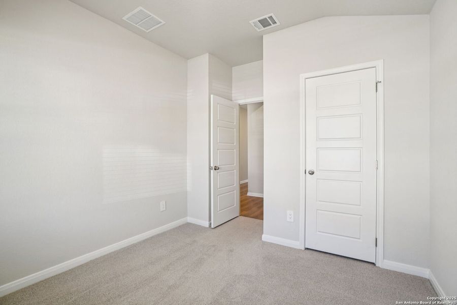 Spacious, unfurnished interior of a new home in Kallison Ranch, San Antonio (Image 28).