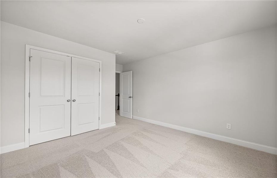 Spacious, unfurnished interior of a new home in Hawthorne Ridge, McDonough (Image 28).