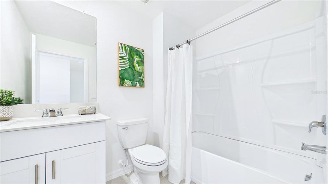 Furnished interior view inside a new home in , Ruskin (Image 38).