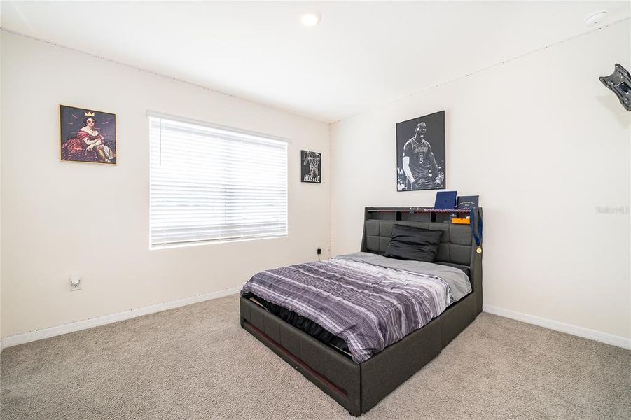 Furnished interior view inside a new home in Kindred, Kissimmee (Image 17).