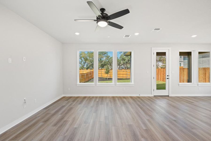Spacious, unfurnished interior of a new home in Terrace Collection at Heritage, Dripping Springs (Image 25).