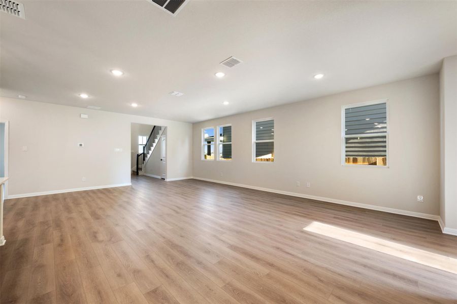 Representative images and renderings are for illustrative purposes. Actual structural options and design finishes of home may vary.
