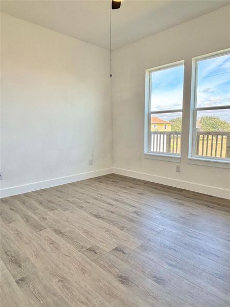 Spacious, unfurnished interior of a new home in , Palacios (Image 27).