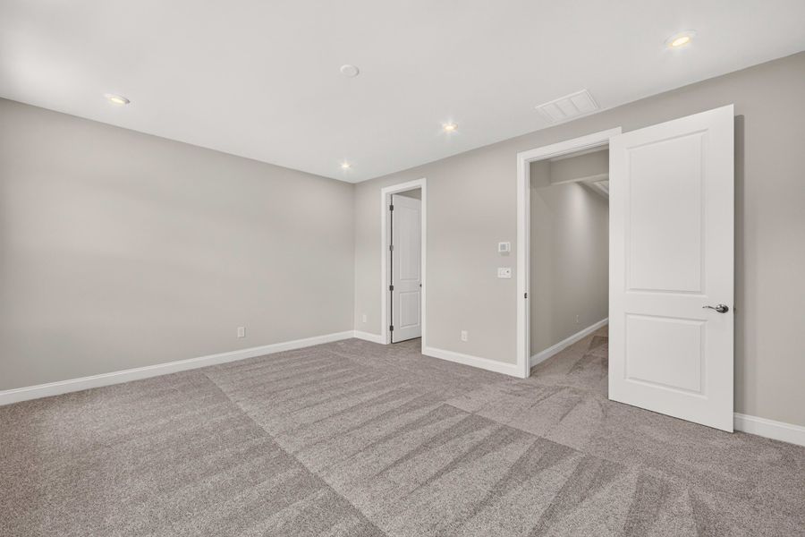 Spacious, unfurnished interior of a new home in Old Town Village, Waxhaw (Image 41). Spacious, unfurnished interior of a new home in Old Town Village, Waxhaw (Image 41).