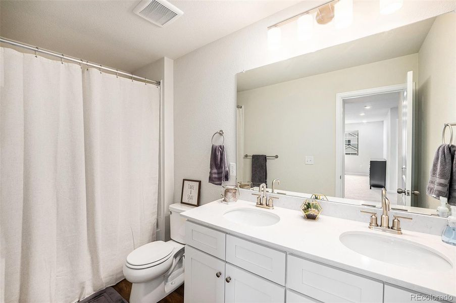 Furnished interior view inside a new home in , Commerce City (Image 7).