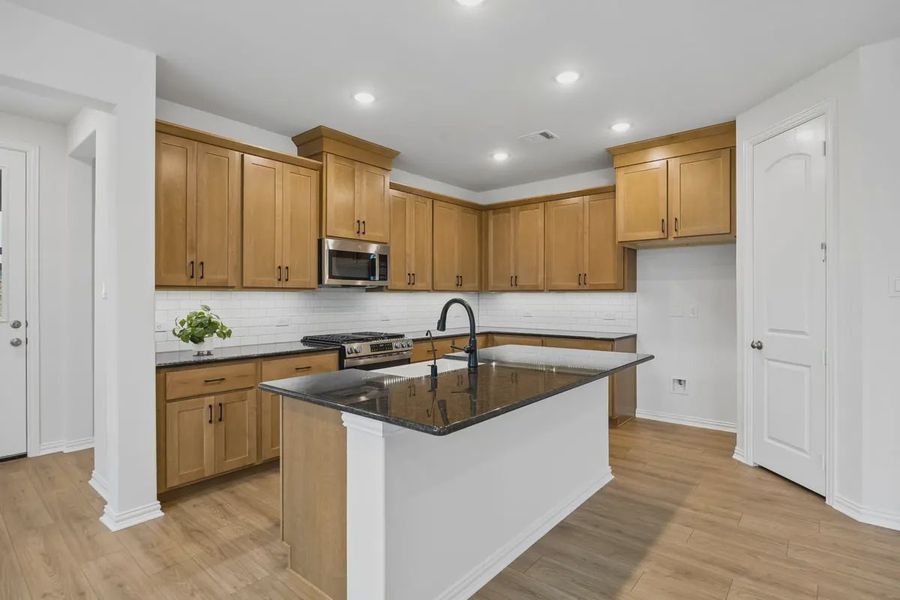 Furnished interior view inside a new home in Avondale, Fate (Image 4).