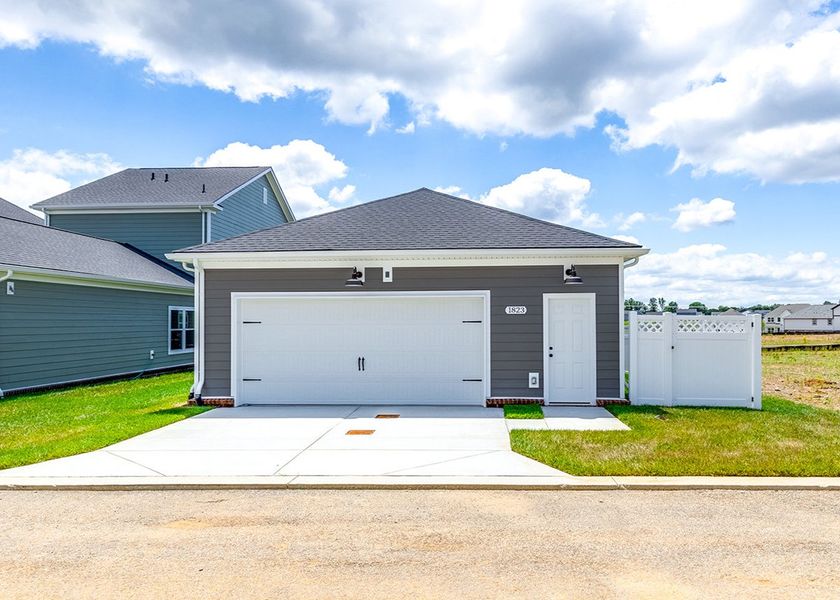 1823 Flatwaters St., Spring Hill, TN • Rear 2-Car Garge & Fenced Backyard 1823 Flatwaters St., Spring Hill, TN • Rear 2-Car Garge & Fenced Backyard