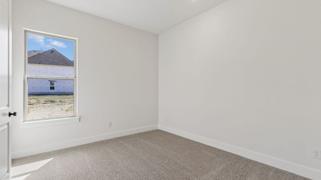 Spacious, unfurnished interior of a new home in Painted Tree 50' Series, McKinney (Image 20).