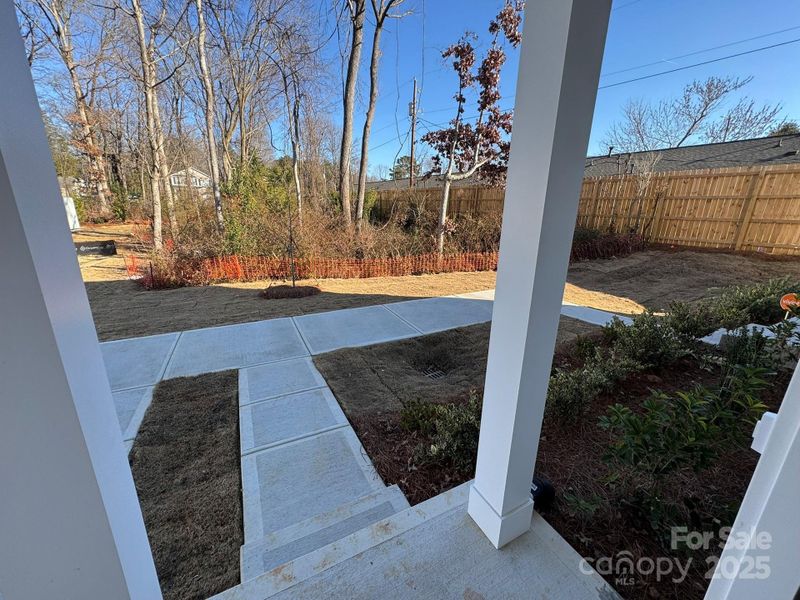 Front Yard Front Yard