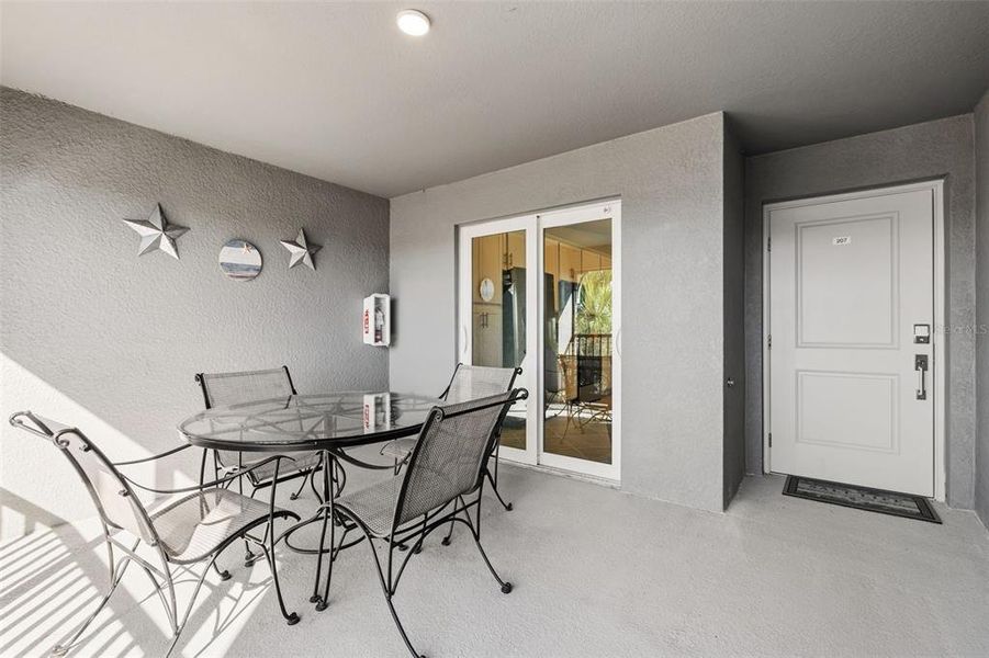 Furnished interior view inside a new home in , Venice (Image 31).