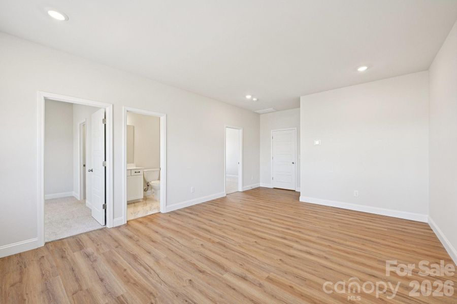 Spacious, unfurnished interior of a new home in , Cramerton (Image 36).