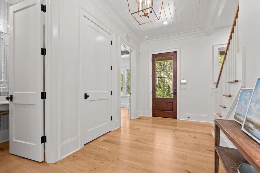 Spacious, unfurnished interior of a new home in , Seabrook Island (Image 23).