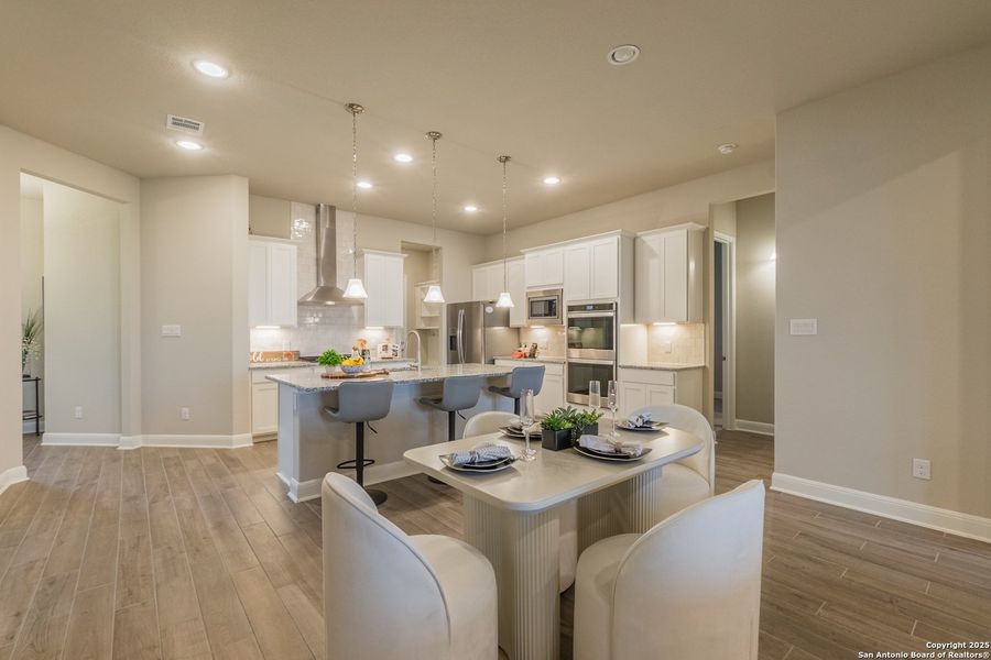 Furnished interior view inside a new home in Cibolo Crossing, Universal City (Image 12).