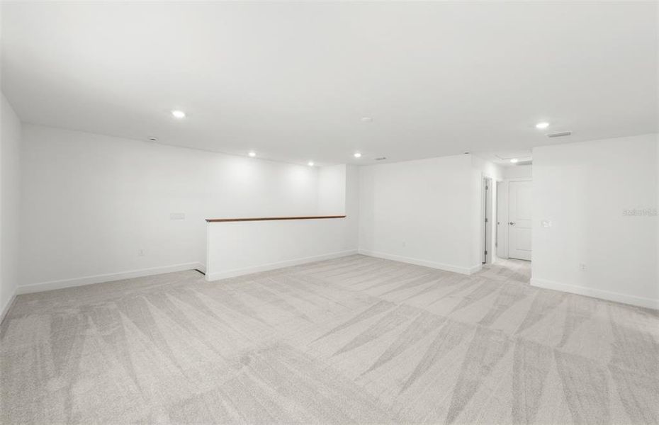 Spacious, unfurnished interior of a new home in SeaFlower, Bradenton (Image 28).