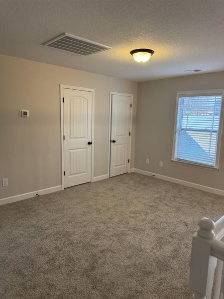 Spacious, unfurnished interior of a new home in Ballentine Ridge, Lyman (Image 23).
