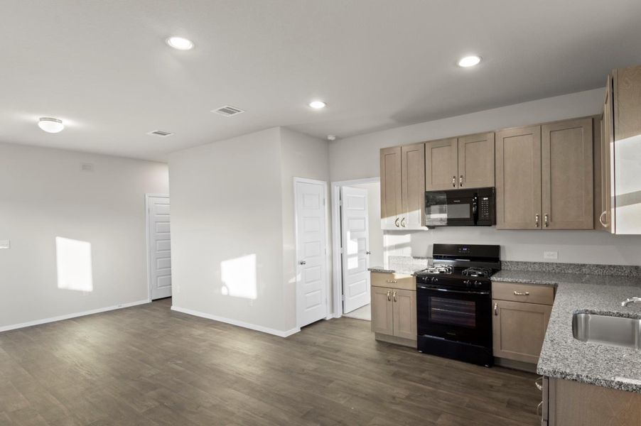Furnished interior view inside a new home in Harvest Ridge, Elgin (Image 10).