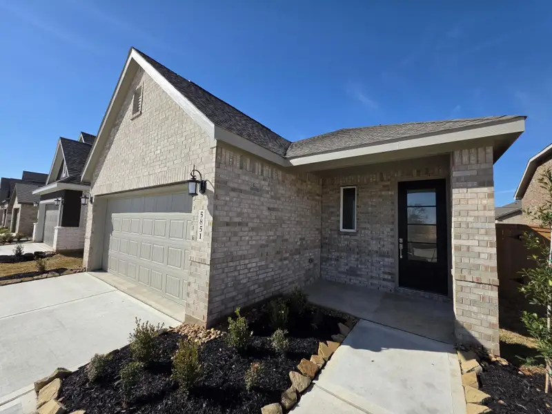 **Photos are representative only. This is not the actual homesite.**
